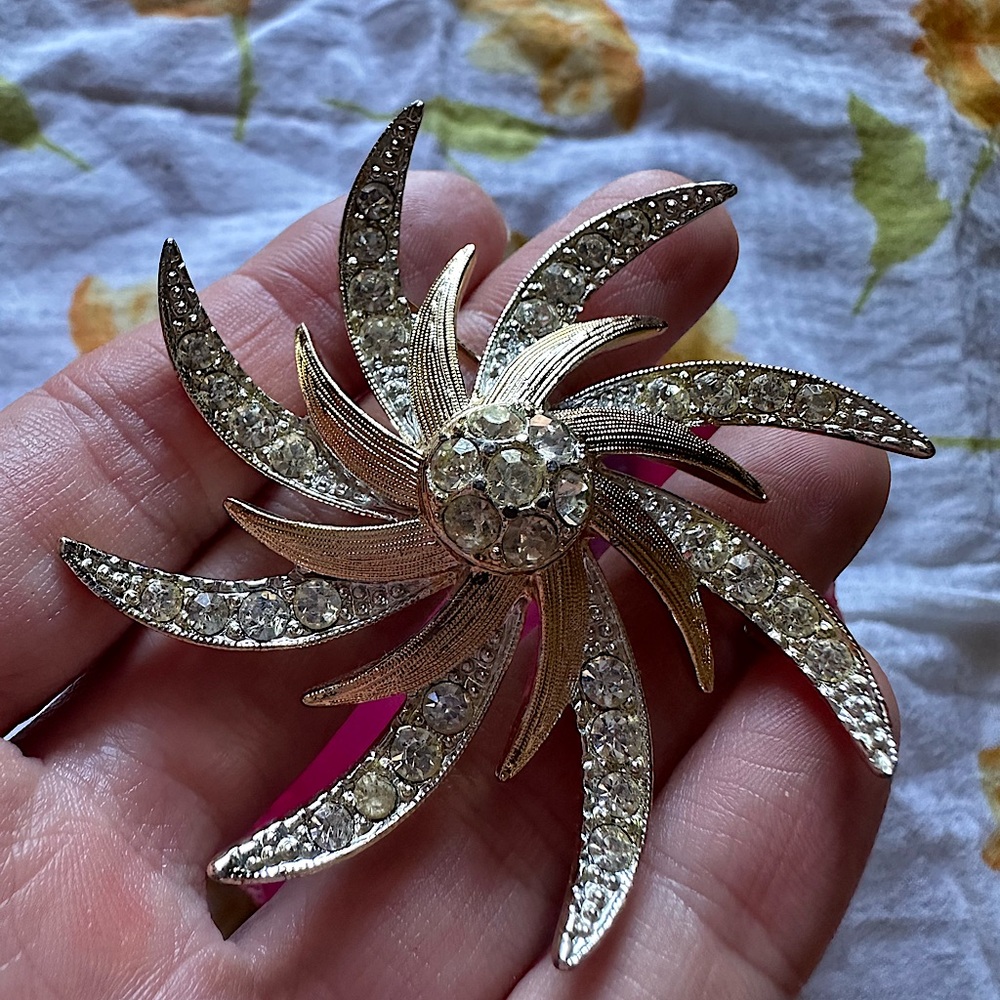 Vintage Brooch